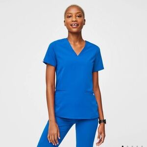 NWOT figs casma scrub top
